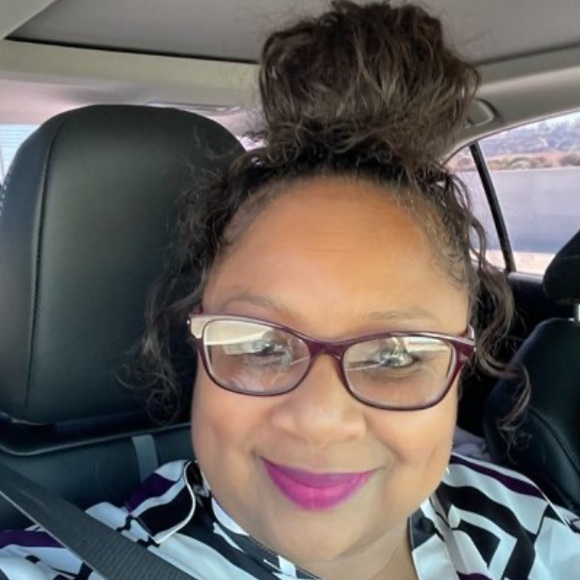 💄 REIN a M·A·C LOCKED KISS 24HR LIPSTICK. RETAIL $34. **NEW IN BOX. - Picture 4 of 8